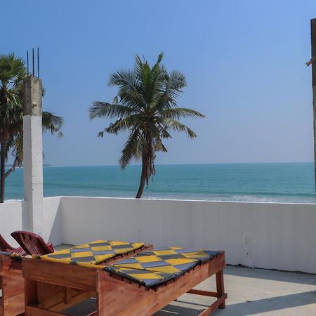 Appartamento Benzai Surf Arugam Bay Esterno foto