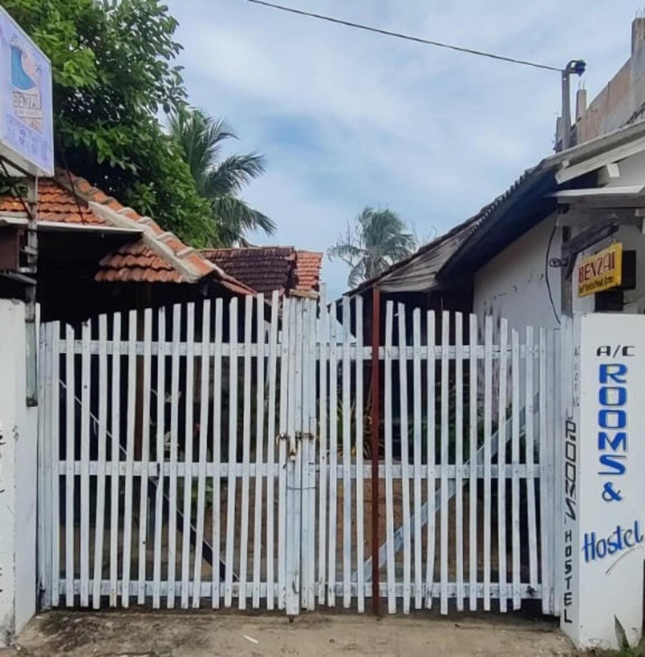 Appartamento Benzai Surf Arugam Bay Esterno foto