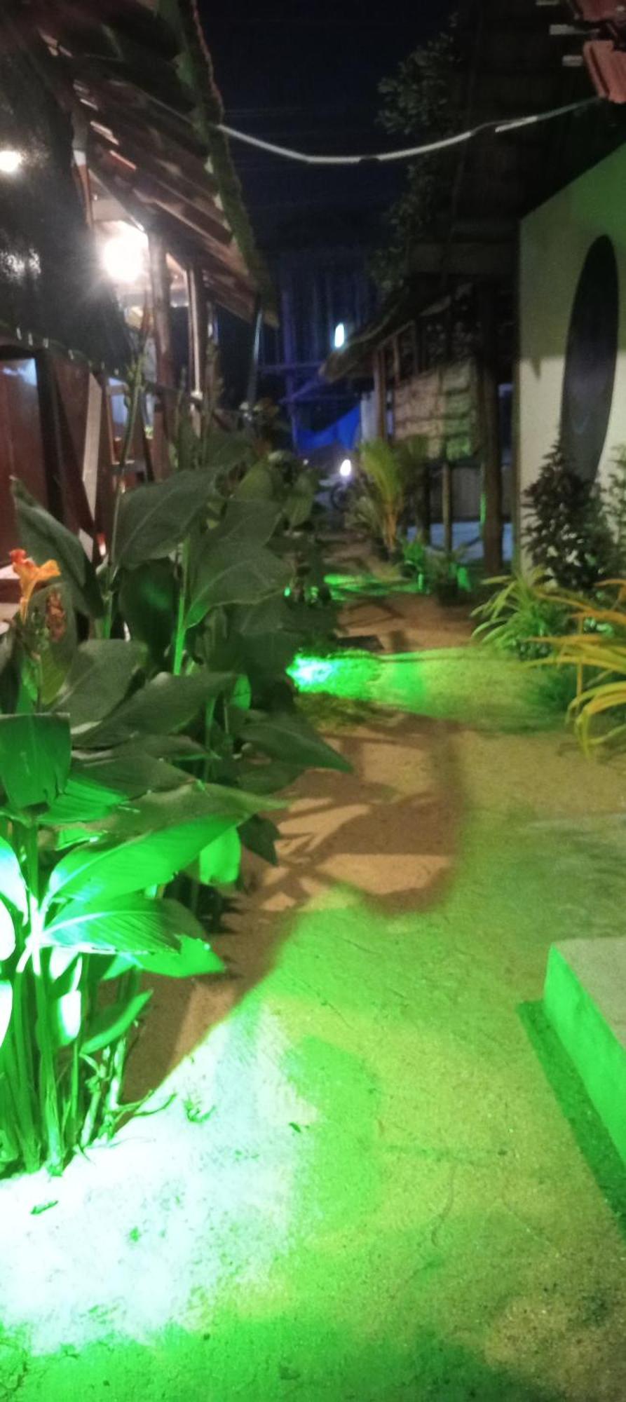 Appartamento Benzai Surf Arugam Bay Esterno foto