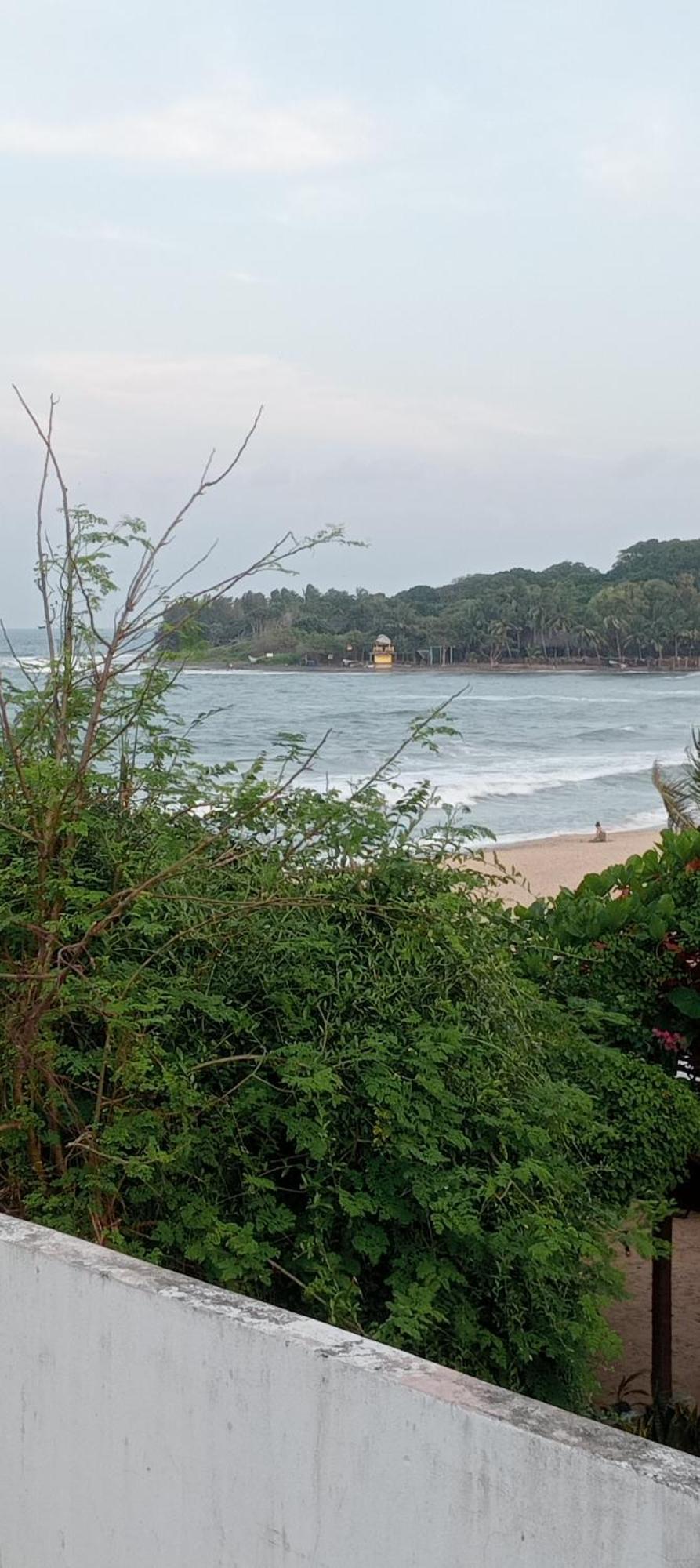 Appartamento Benzai Surf Arugam Bay Esterno foto